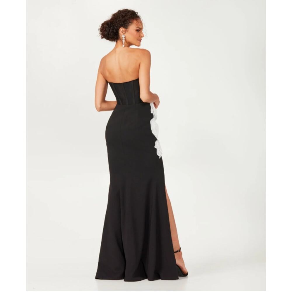 Helsi Gisele Size Medium MSRP $550